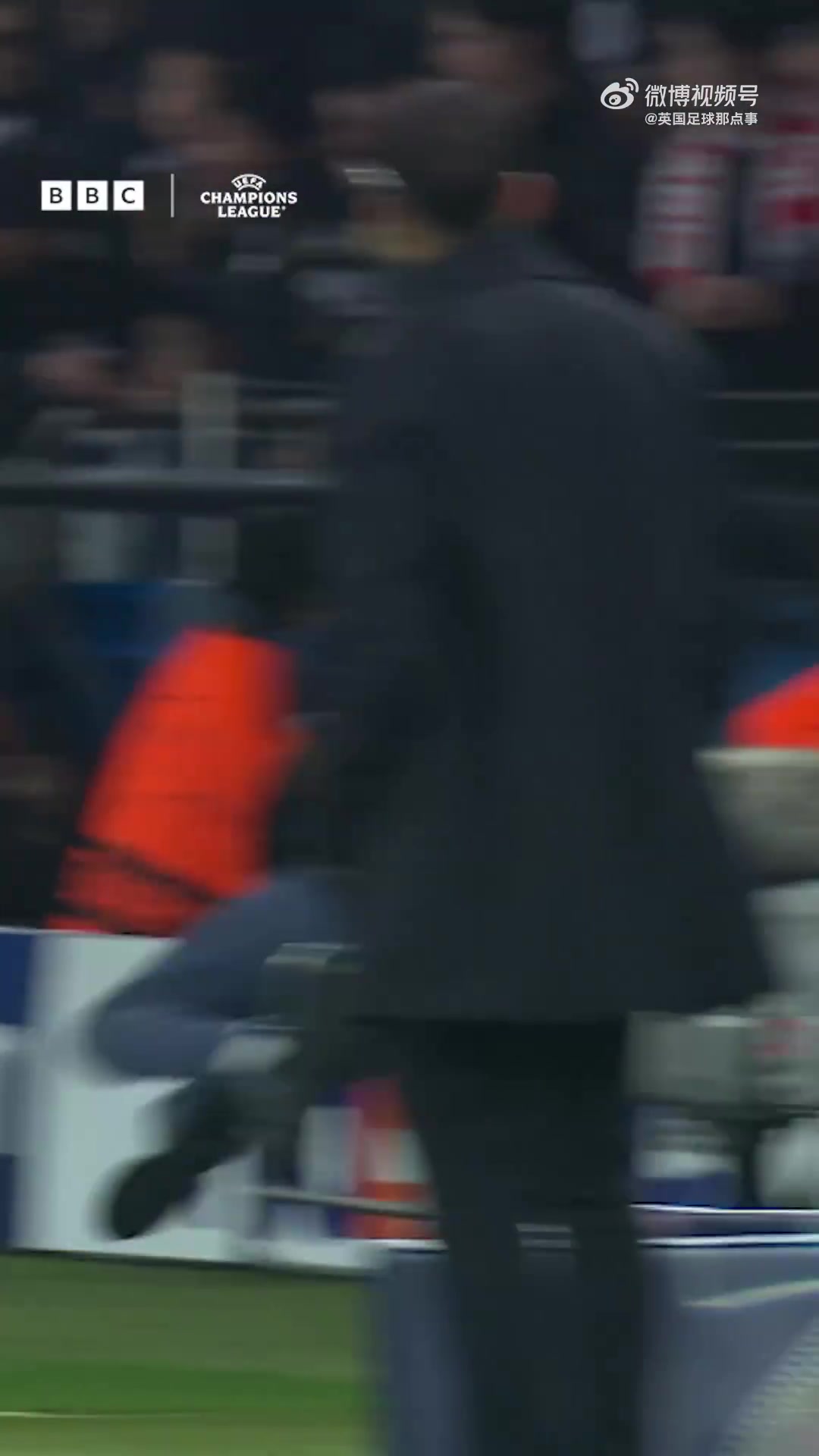 爱游戏在线登录-推搡球童!罗马诺:欧足联宣布对切尔西前锋内托启动纪律调查程序