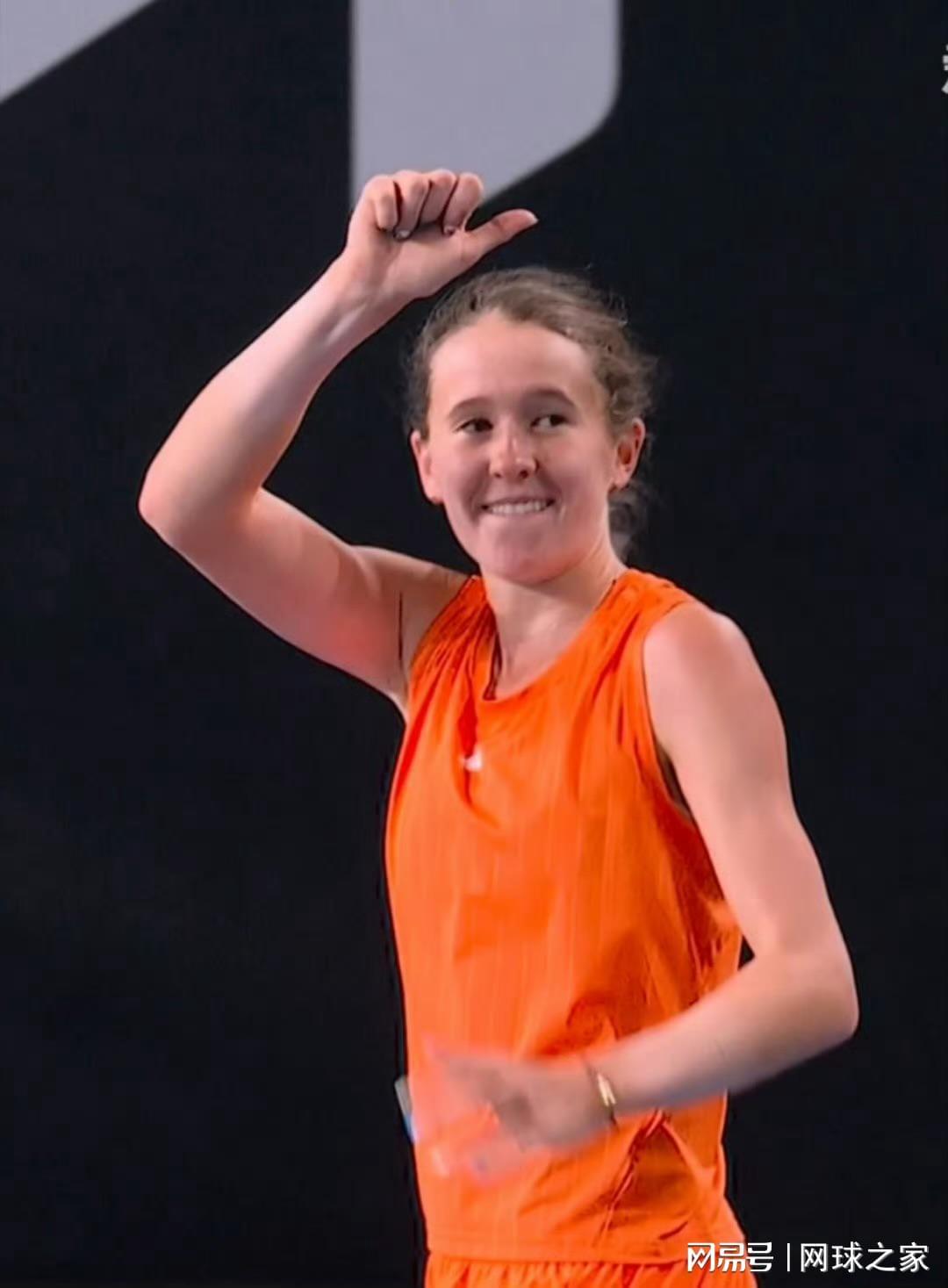 爱游戏在线登录-19岁捷克黑马震撼澳网！本西奇成首位出局前十种子